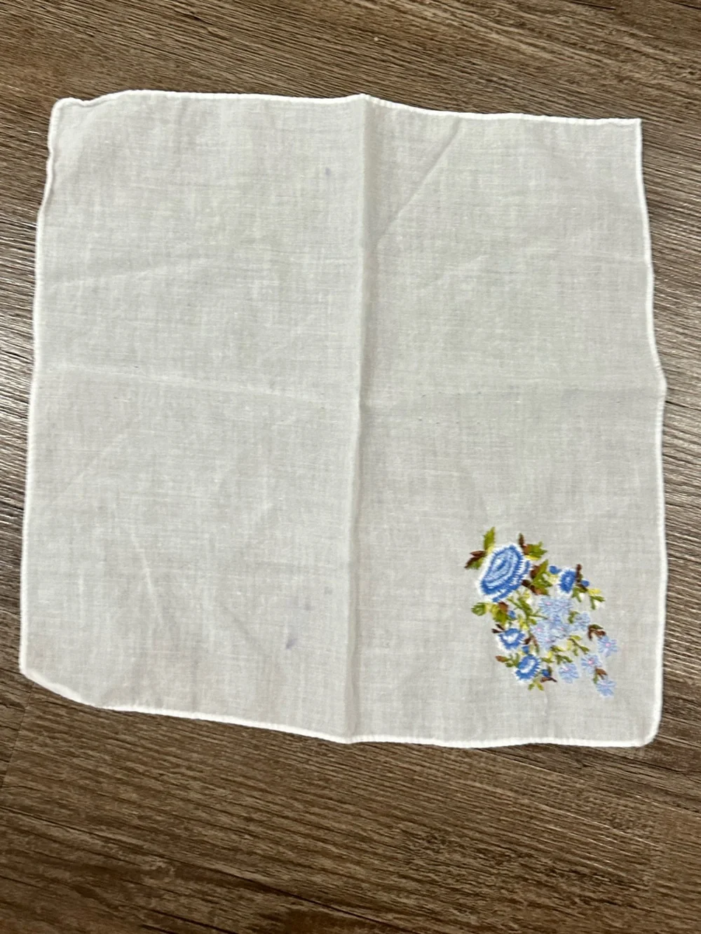 5 Vintage Embroidered Floral Handkerchiefs - White & Pastel Accents